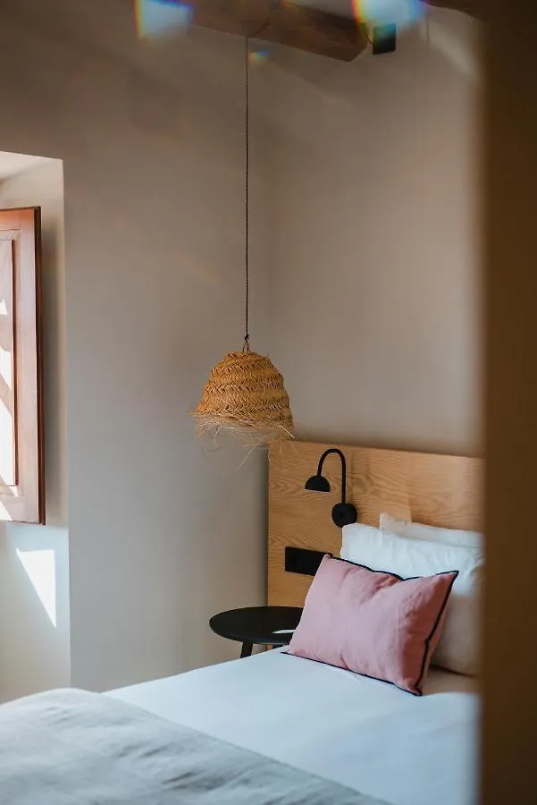 Hotel-Masia Can Farres El Bruc