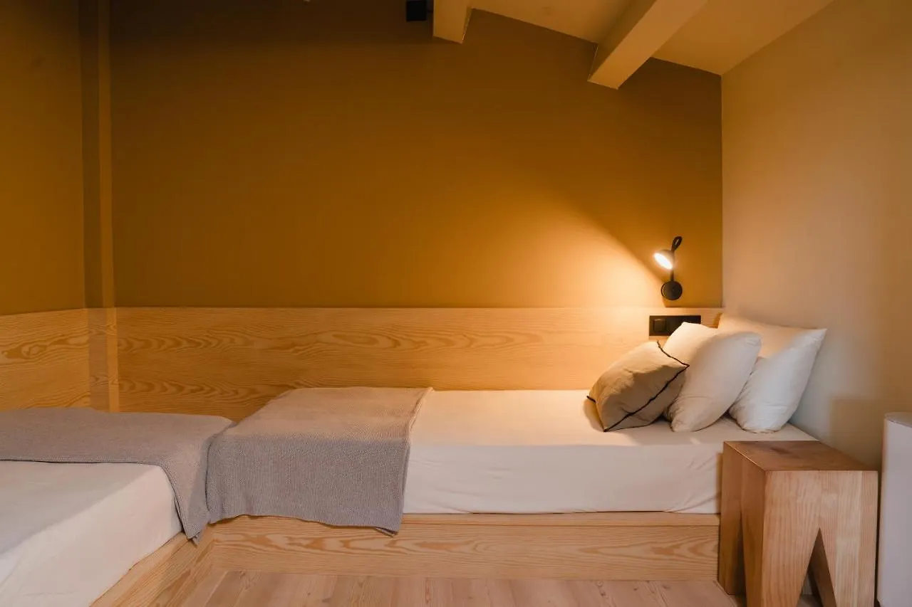 Hotel-Masia Can Farres El Bruc 0*,